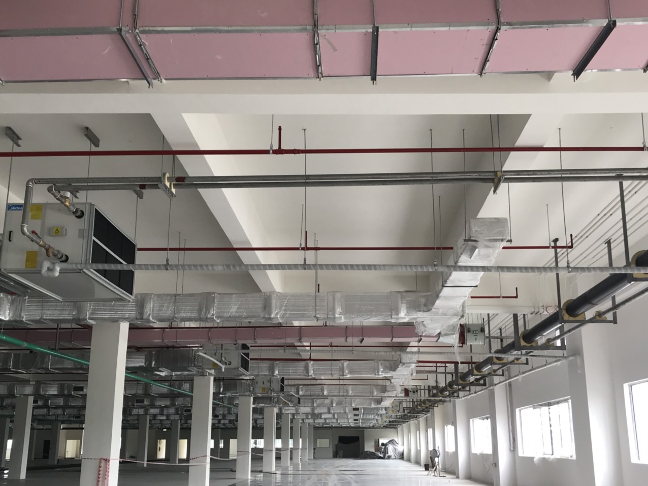 z2959628163727_37bd00908495389e519dcb656dcd3251_2